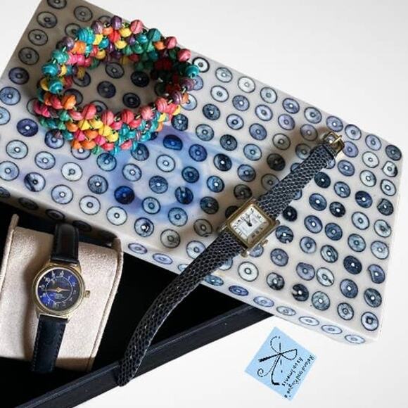 De Vecci Bonwit Teller 17 Jewels Wristwatch and Rainbow Beaded Bracelet Bundle - Picture 1 of 6